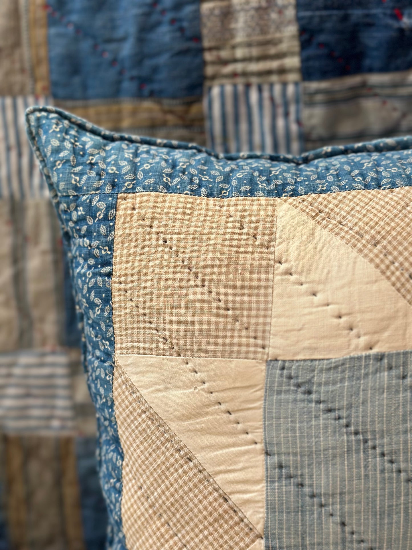8 Point Star Quilt Pillow 18” DA