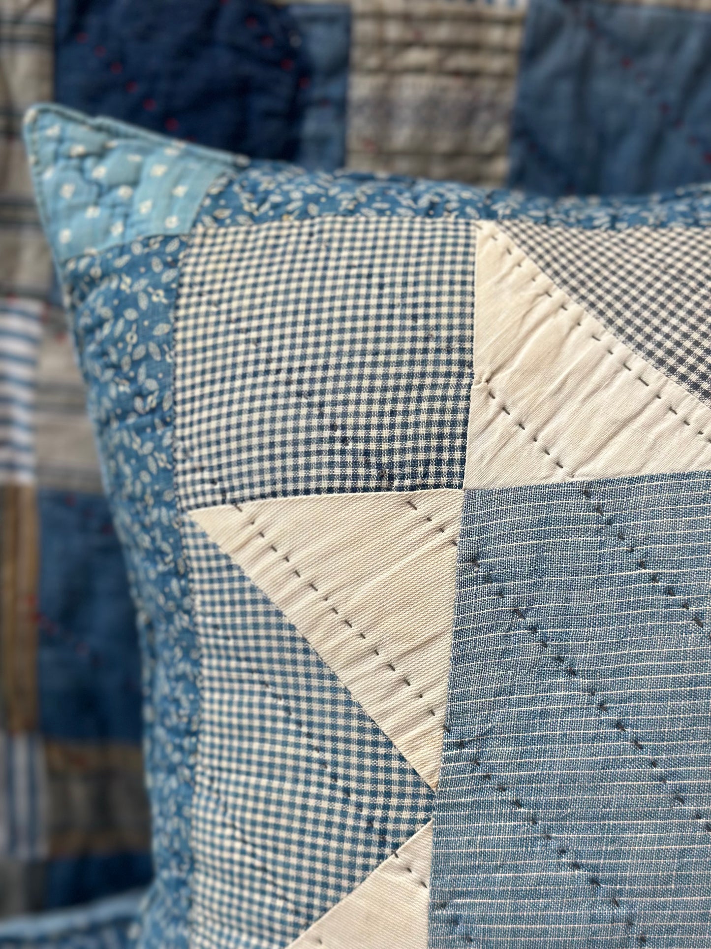 8 Point Star Quilt Pillow 18” DA